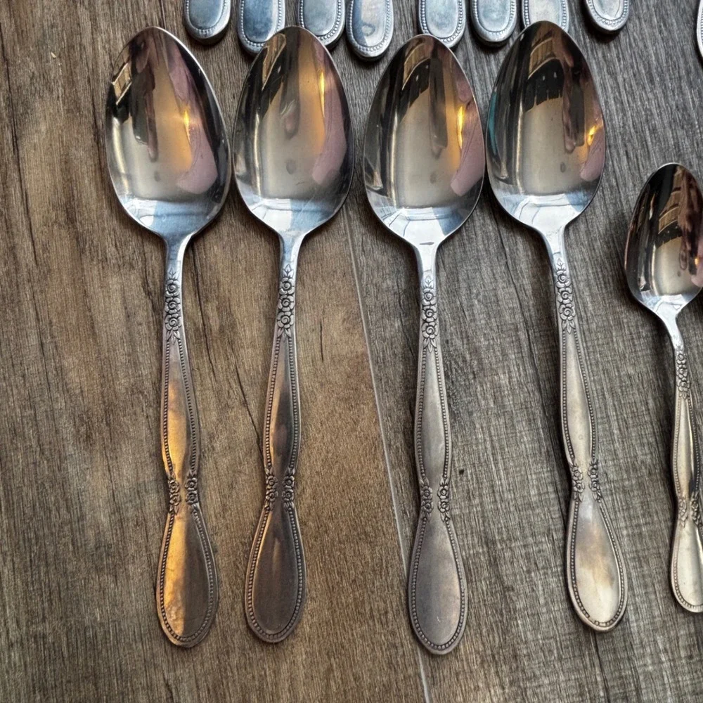 17pc‎ VTG Northland Stainless Flatware Set Floral Rose Pattern Korea Silverware